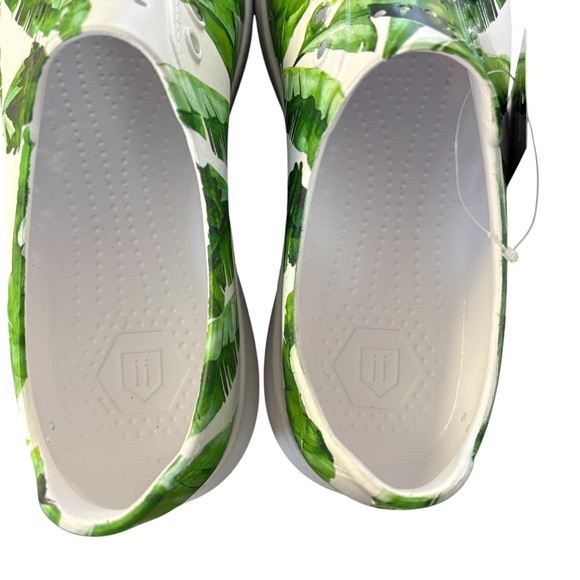 NWT Biion Women's Golf Shoes White Slip-On Sneakers Green Leaf Print Sz. 10 M 8 - Picture 7 of 10